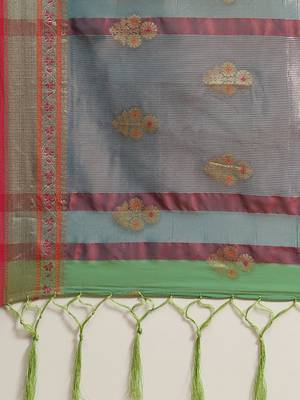 Parrot green woven banarasi silk saree with blouse 4