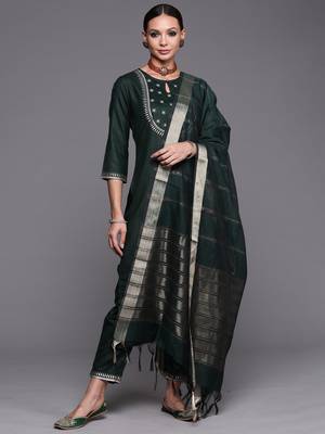 Indo Era Green Solid Straight Kurta Trouser With Dupatta Set 4