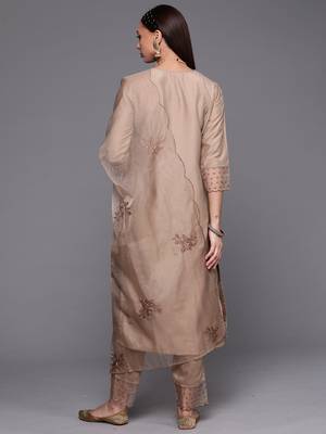 Indo Era Beige Floral Embroidered Straight Kurta Trouser With Dupatta Set 2