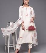 Indo Era Off White Floral Embroidered Straight Kurta Trouser With Dupatta Set