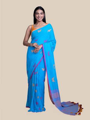 Suta Women Blue Animal Motif Handloom Cotton Saree 2