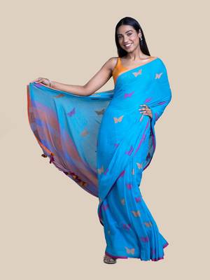 Suta Women Blue Animal Motif Handloom Cotton Saree 4
