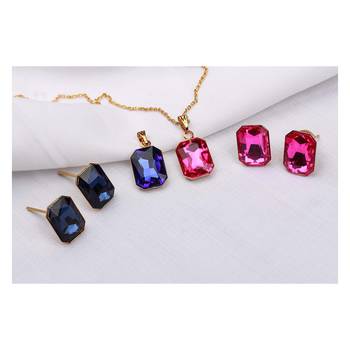 Pink necklaces 2