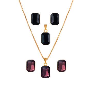 Black necklaces 1