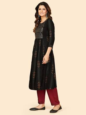 Vbuyz Women'S Printed & Embroidered Anarkali Cotton Black Stitched Kurta 4