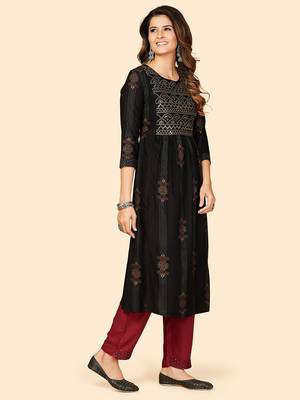 Vbuyz Women'S Printed & Embroidered Anarkali Cotton Black Stitched Kurta 5