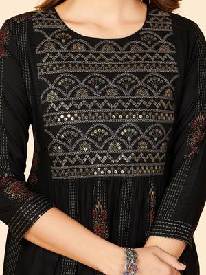 Vbuyz Women'S Printed & Embroidered Anarkali Cotton Black Stitched Kurta 7