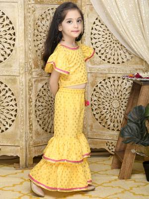 Yellow and Gold sharara Top with yellow lace detailing 5