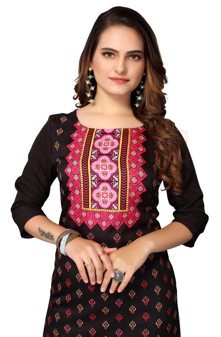 Mohvogue Women's Black Printed Poly Crepe Kurta.