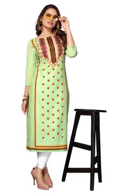 Mohvogue Women's Green Geometric Print Poly Crepe Kurta. 5
