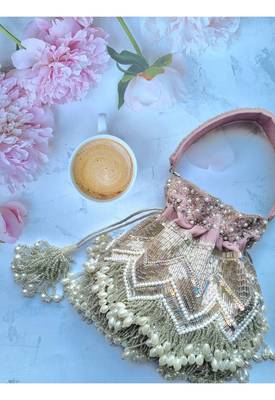 Peri Pearl Tassel Hand Embroidered Potli 2