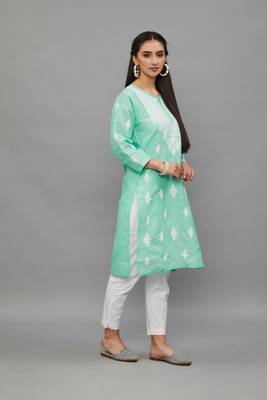 SeaGren Lucknowi Chikankari Khadi Cotton Straight 3/4 th sleeves kurta for Women 2