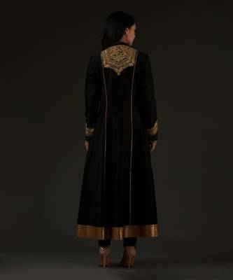 Black Embroidered Kalidar Kurta Set 2