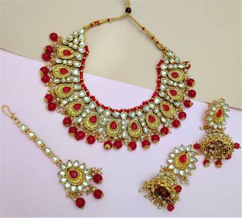 Red designer-jewellery 2