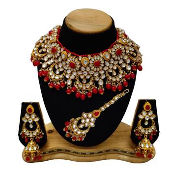 Red designer-jewellery 2