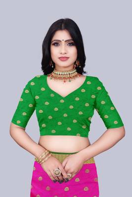 Dark pink embroidered banarasi saree with blouse 5
