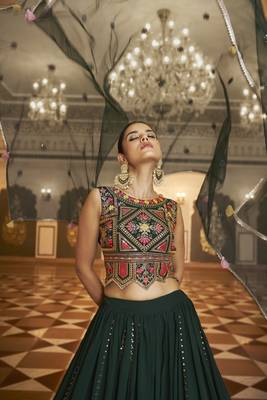 Dreamy Green Sequins Embroidered Georgette Semi Stitched Lehenga 3