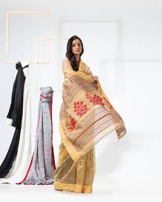 Light gold woven cotton silk saree with blouse 4