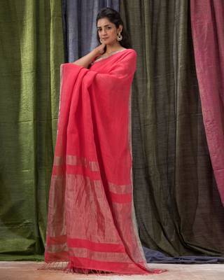 Red woven linen saree with blouse 3