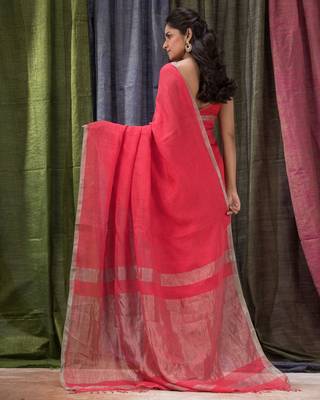 Red woven linen saree with blouse 4