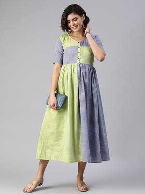Lavender embroidered cotton maxi-dresses 4