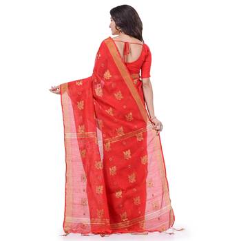 Red hand woven cotton silk saree with blouse 2