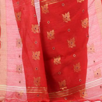 Red hand woven cotton silk saree with blouse 3