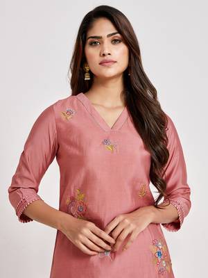 Pink embroidered chanderi salwar 4