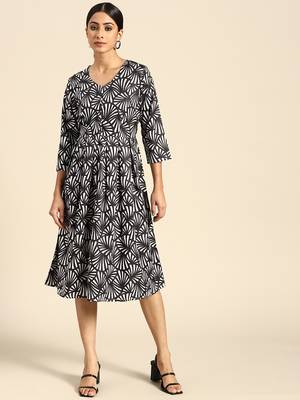 Black Color Printed American Crepe Styles Women's Kurtis. 2