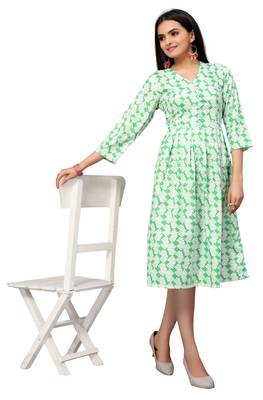 Light Green Color Printed American Crepe Styles Women's Kurtis. 5