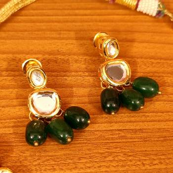 Green necklace-sets 2