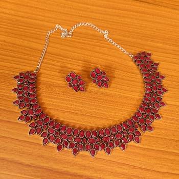 Red necklace-sets 1