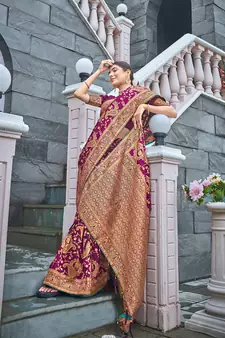 Purple Woven silk blend Saree With Blouse