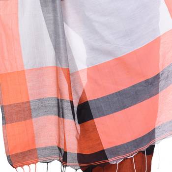 Red woven cotton saree with blouse 3