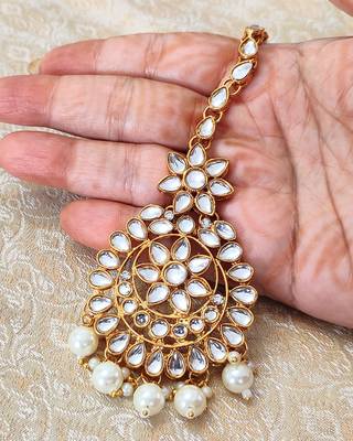 LALSO White Kundan Gold plated Maangtikka Jewelry  1