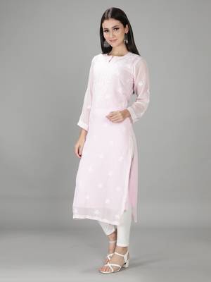 HAND EMBROIDERED LUCKNOWI CHIKANKARI LIGHT PINK GEORGETTE KURTA WITH SLIP 3