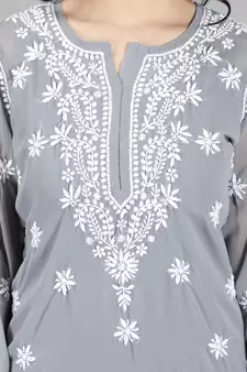 HAND EMBROIDERED LUCKNOWI CHIKANKARI GREY GEORGETTE KURTA WITH SLIP