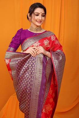 Red hand woven banarasi saree with blouse 4