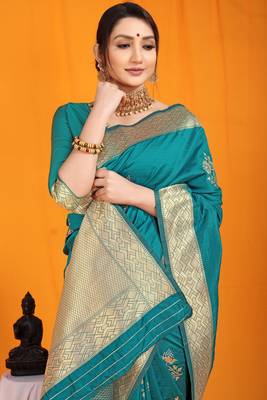 Multicolor hand woven banarasi saree with blouse 4
