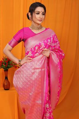 Pink hand woven banarasi saree with blouse 4