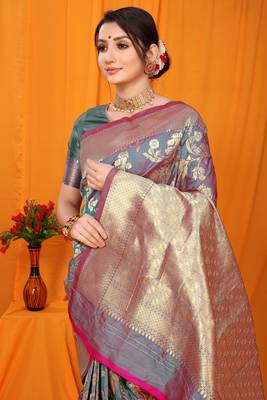 Grey hand woven banarasi saree with blouse 3