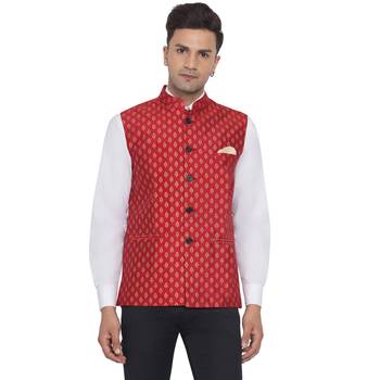 Red printed banarasi nehru-jacket 1