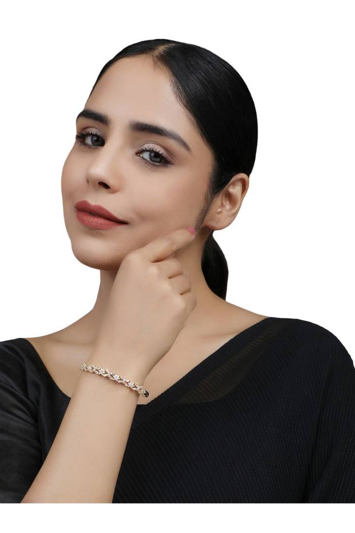 Styylo Fashion Charming American Diamond Gold Plated Floral Design Openable Bracelet, 2.6