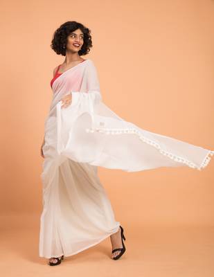 Suta Women White Solid Pure Cotton Saree 1