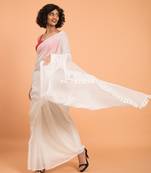 Suta Women White Solid Pure Cotton Saree