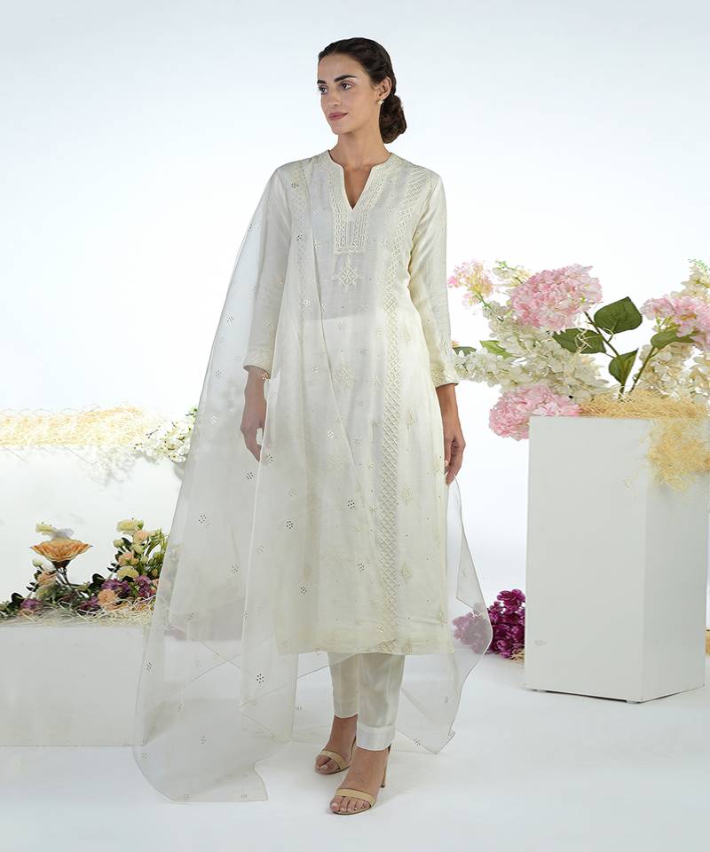 Ivory Hand Embroidered Chikankari Kurta With Cigar Pants Set
