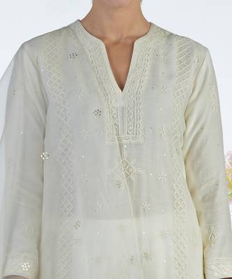 Ivory Hand Embroidered Chikankari Kurta With Cigar Pants Set 9