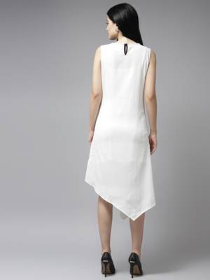 White plain georgette long-dresses 4