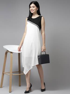 White plain georgette long-dresses 5