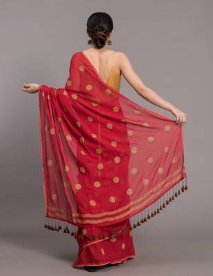 Suta Red & Beige Pure Cotton Polka Dots Printed Saree 4